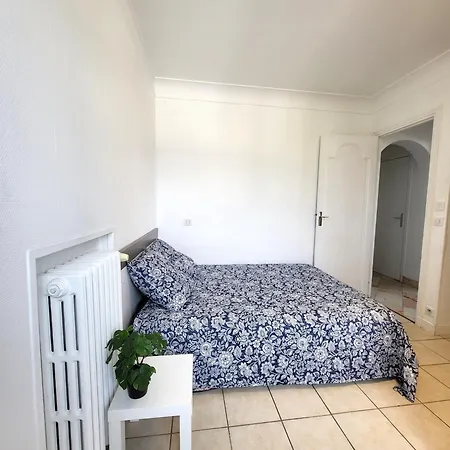 Apartment D St-quentin-en -yvelines Plusieurs *